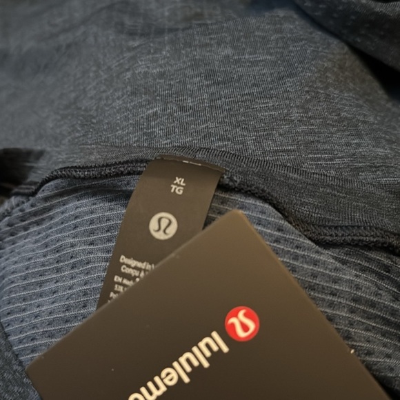 NWT LULULEMON METAL VENT TECH LONG SLEEVE - mineral blue true navy In S… - Picture 8 of 10